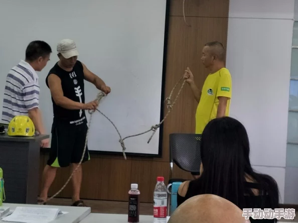 野外三极国产在线观看：最新进展与相关动态分析，探讨其在当今社会文化中的影响与意义