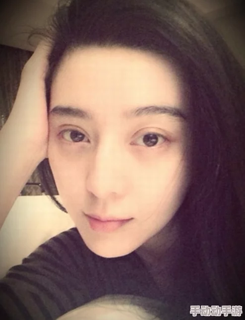 林熙蕾的三极视频引发热议，网友纷纷讨论其对娱乐圈的影响与个人形象的变化