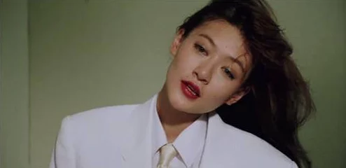 探索陈宝莲的经典作品：一极髦片在线看片背后的故事与魅力解析