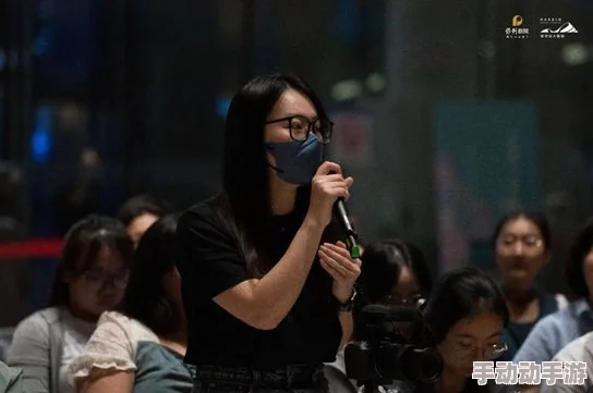 探索钟淑慧拍摄的三极A作品背后的艺术魅力与文化内涵，揭示其对当代影像创作的深远影响