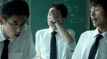 校园青春的襟忌：男生们在互摸中探索同学间微妙情感与勃起故事的真实体验