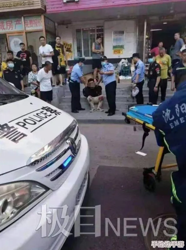 两男艹一女：最新动态揭示三人关系的复杂性与情感纠葛，引发网友热议与讨论