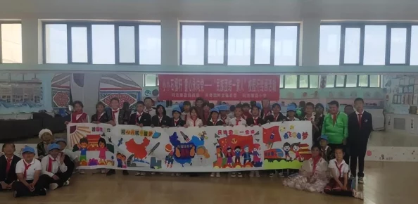 女同学：校园内新兴社团活动引发热议，促进了同学间的交流与合作，展现出多元化的校园文化