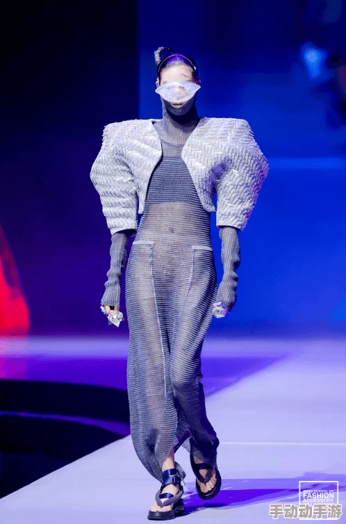 探索日本文化中的超丰满美学：从艺术到时尚的多元表现