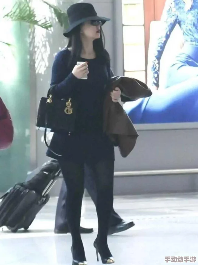 探索欧美丝袜一区的时尚魅力：如何将经典与现代完美结合，打造独特的个人风格