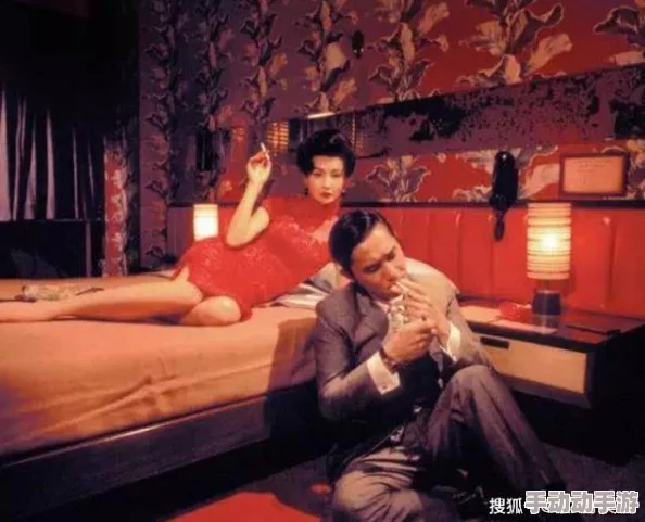 韩国三极青春未删减2000：最新动态引发观众热议，影片内容与情节备受关注，成为讨论焦点