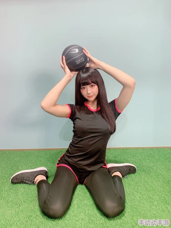 探索美丽与自由：当美女大胆扒开双腿，展现自我与内心的真实世界