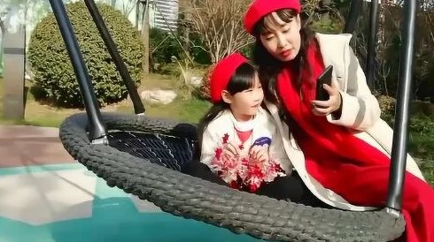 探索小Yoyo萝莉精品社区导航，发现更多精彩内容与互动体验