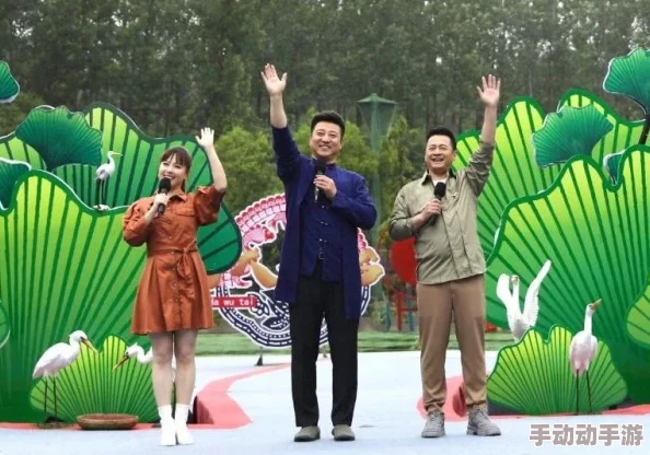 师残忍奴h：网络上曝光了一段令人震惊的视频，引发了公众对教育环境和师生关系的广泛讨论