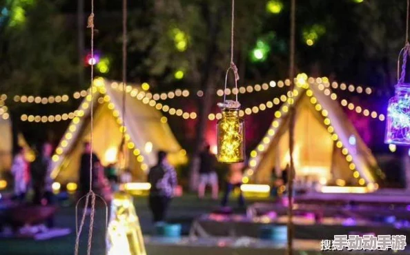午夜爱爱动态图：最新动态展示了多种浪漫场景，带你领略夜晚的激情与温柔，让每个瞬间都充满魅力