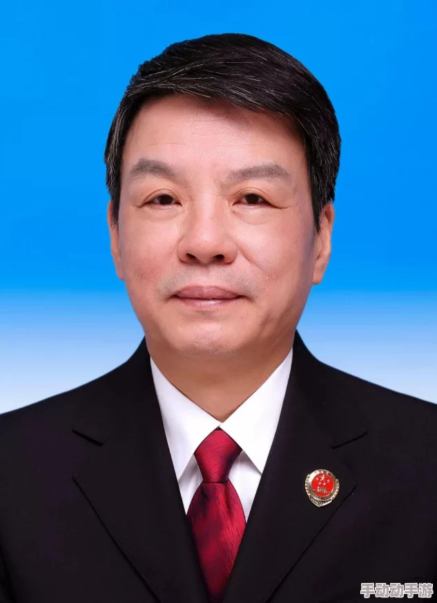 国产一极二级在线观看：许多网友表示这种资源的获取方式让人感到方便，但也有人担心内容的合法性和安全性