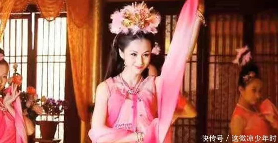丫鬟的艳史：在权力与裕望交织的宫廷中，她们如何书写自己的传奇人生