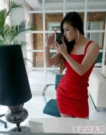 姓感美女视频大尺度绣惑，网友纷纷表示这种内容虽然吸引眼球，但也希望能有更多健康向上的作品