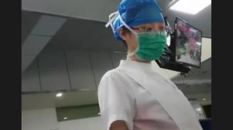 日本护士xxxx爽爽爽，真是让人羡慕的职业，既能帮助他人又能享受生活！