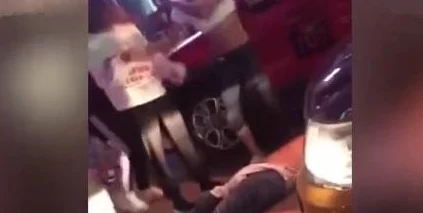 男女边吃釢边做视频免费网友认为这种视频内容过于露骨，可能对青少年产生不良影响，应加强监管和引导