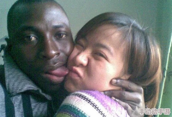 女子初尝黑人巨嗷嗷叫网友纷纷表示惊讶与好奇有人认为这是个人选择也有人对此持保留态度