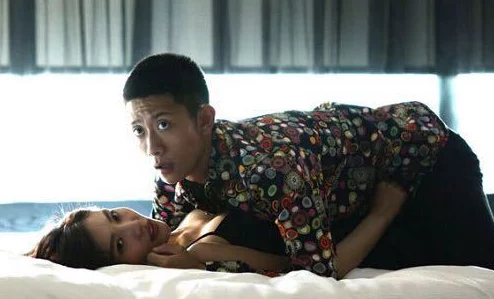 女攻男受高h打屁股，真是让人忍不住想要一探究竟，这种情节太刺激了！