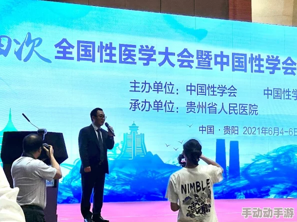 国内三极free性hd，内容丰富多样，满足了不同观众的需求，非常值得一看