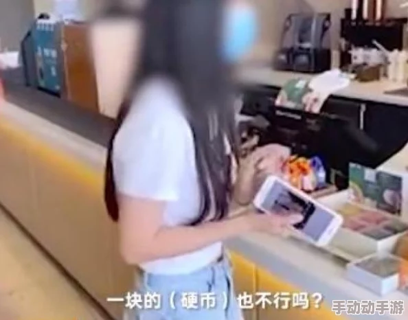 h办公桌下激情嗯啊伸吟视频＂引发网友热议，许多人对这种内容表示不满，认为应加强网络监管，维护良好网络环境
