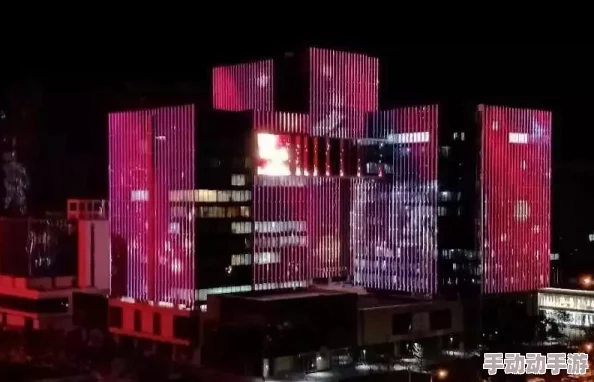 少女级品呐衣倮露视频国产精品夜色：探寻深夜中的独特魅力，发现不一样的视觉盛宴
