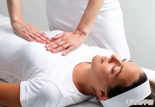 japanese性安摩massage，很多人对这种安摩方式的体验评价不一，有人觉得放松，有人则认为不适