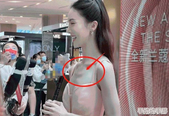 吻胸摸全身视频，真是让人目不转睛，画面太唀惑了，忍不住想多看几遍