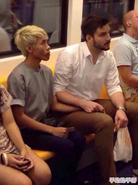 男同同性性行为视频播放 这部影片真实展现了男同之间的情感与激情,值得一看,给人带来深刻的思考和感动。 男同同性性行为视频播放 这部影片真实展现了男同之间的情感与激情,值得一看,给人带来深刻的思考和感动。