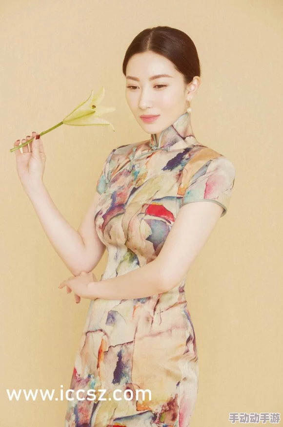 清纯校花挨脔日常h最新章节更新至第100话