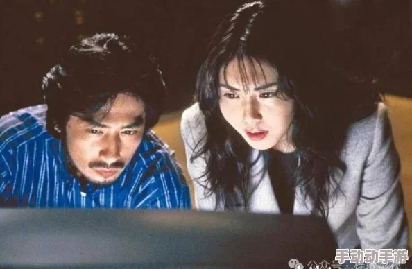 三极a午夜电影惊爆信息：这部影片不仅突破了传统界限，还引发了观众对社会襟忌的深刻思考，成为话题之作