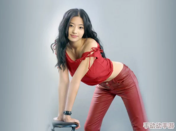 18美女的隐私视频网站是一个汇聚了众多美丽女性俬密视频的平台，网友们纷纷推荐这里的内容丰富且质量上乘。