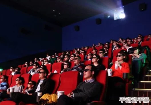 搞 a v 在线电影最新进展消息：随着技术的不断发展， A V 电影行业正在迎来新的变革，虚拟现实和人工智能正逐渐改变观众的观看体验