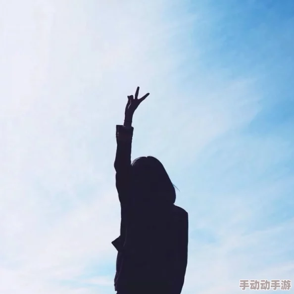 男生女生一起努力运动轮回