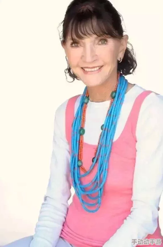 岳母叫沈韵38岁萌之朱雀 岳母叫沈韵38岁萌之朱雀