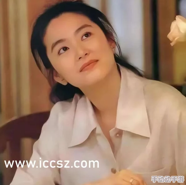 日韩美女啪啪情人看刀