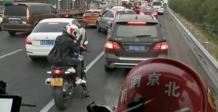 热心的朝阳群众51cgfun2呼吸之间