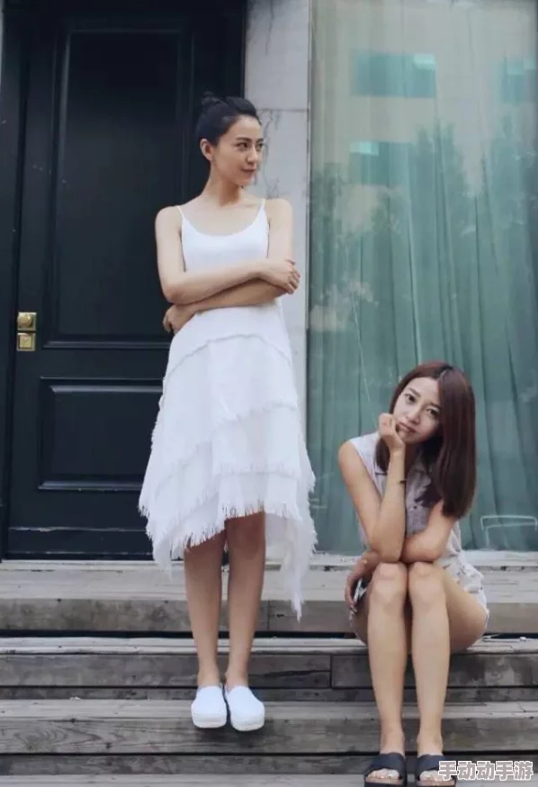 穿着裙子在野战这是一种象征自由和勇敢的表达方式