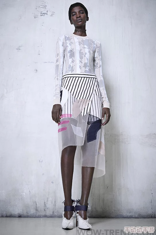 穿着裙子在野战这是一种象征自由和勇敢的表达方式