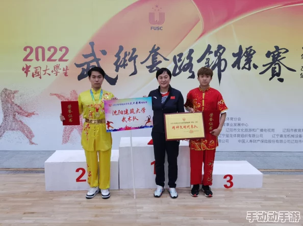 江西教师蔡美玲因在课堂上讲授传统文化而备受学生喜爱