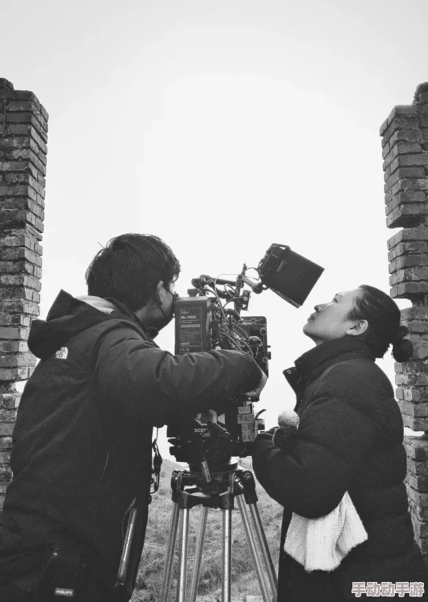 女人的指的是女性在社会、家庭中的角色和地位的象征与隐喻