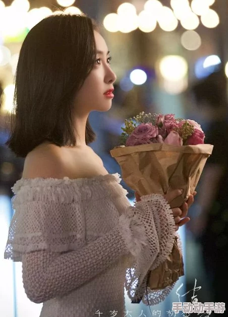 欲女桃花象征着对爱情和美好生活的渴望与追求