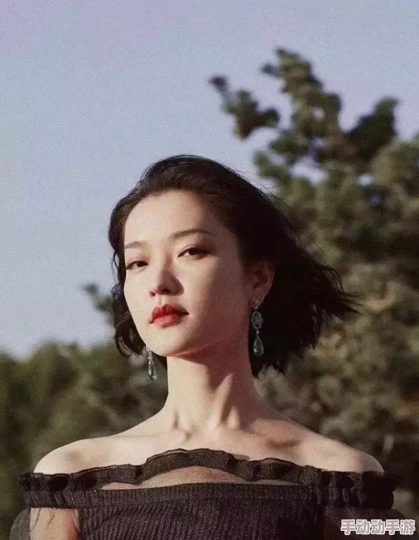 亚洲髦片一极带髦片基地有女成凤