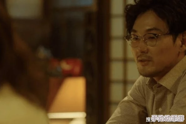 异乡情愁推荐观看信息这部电影通过细腻的情感描绘，展现了异乡人的孤独与思念，是一部值得细细品味的佳作。