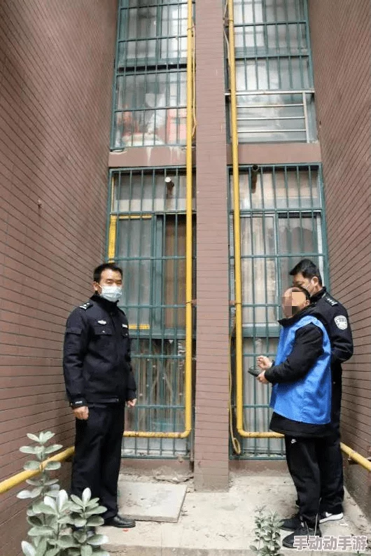 新婚被邻居寝犯的中文字幕小区物业加强夜间巡逻确保居民安全