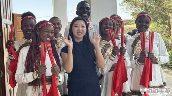 我和老外夫妇交换他们最近带我去体验了当地的传统节日活动,感受到了浓厚的文化氛围 我和老外夫妇交换他们最近带我去体验了当地的传统节日活动,感受到了浓厚的文化氛围