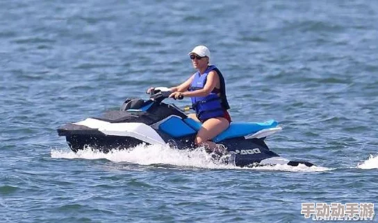 人类交配过程据说某明星爆料喜欢在游艇上进行 人类交配过程据说某明星爆料喜欢在游艇上进行