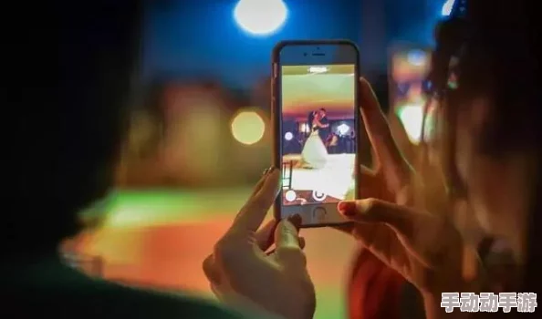 久久免费视频播放画质模糊内容低俗广告过多体验极差浪费时间 久久免费视频播放画质模糊内容低俗广告过多体验极差浪费时间